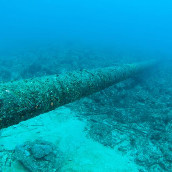 Gas pipe