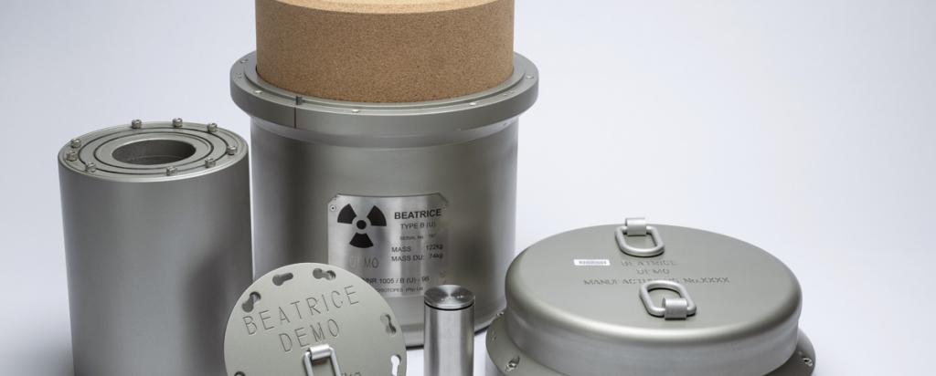 Sodium Molybdate (Mo-99) Solution packaging for bulk transport