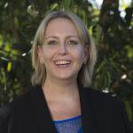Dr Suzanne Hollins